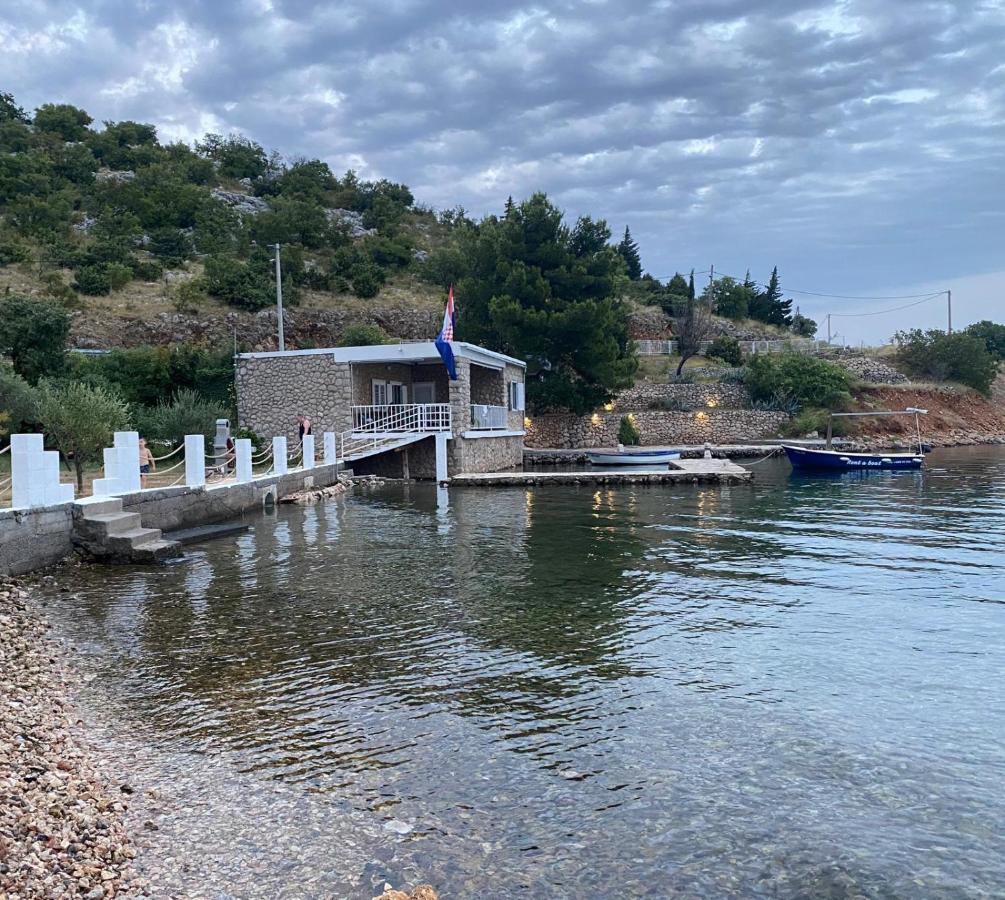 Kuca Za Odmor Jelena Villa Starigrad Paklenica Ngoại thất bức ảnh